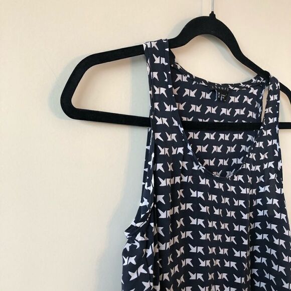 Theory Sleevless Isaac Arrow Print - Picture 4 of 9